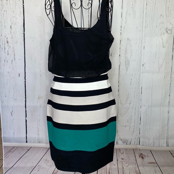 Express Black white and turquoise dress - Picture 5 of 6